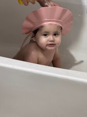 Amy  Arellanes - Gallery Image 1