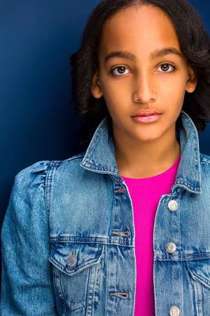 Zoe Rux - Gallery Image 4