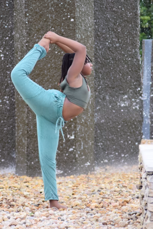 jayde hosley - Gallery Image 2