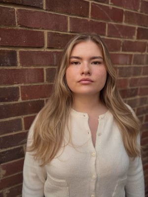 Alexandra  Scott - Gallery Image 1