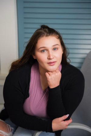 Kaitlyn Deoliveira - Gallery Image 3