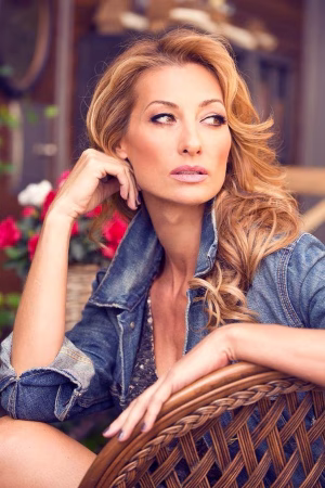 MONICA PONT - Gallery Image 6