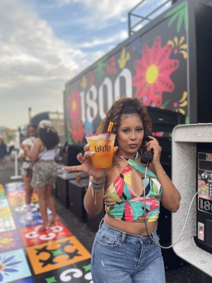 Ebony VanPelt - Gallery Image 2