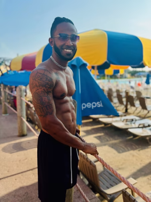 Alonzo Gordon - Gallery Image 16