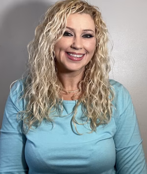 Elizabeth Wolfe - Gallery Image 8