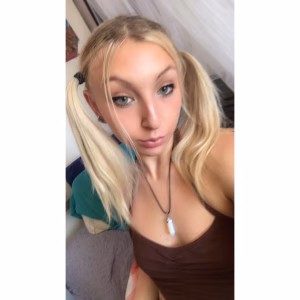 Adriana Burke - Project Casting Gallery Image 6 Adriana Burke - Gallery Image 6