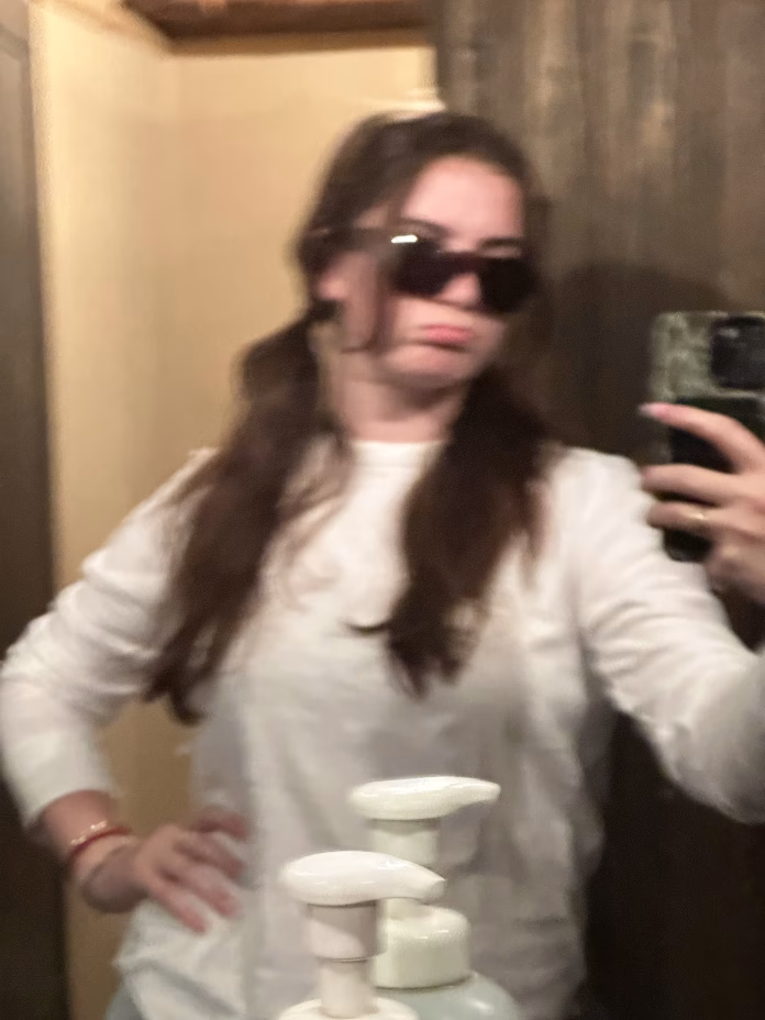 Mackenzie Burns - Profile Photo