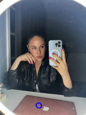 Alexa Gray - Gallery Image 2