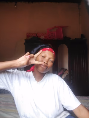 Kgomotso Tshwaedi - Gallery Image 3