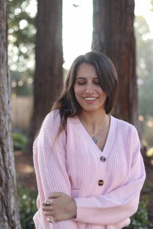 Malea Medeiros - Gallery Image 4