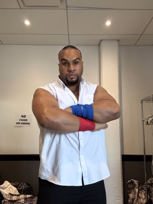 Leon  Gonzalez - Gallery Image 18