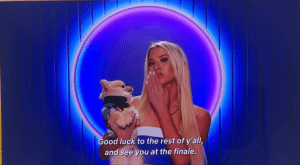 Savannah Miller - Project Casting Gallery Image 4 Savannah Miller - Gallery Image 4