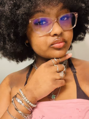 Auden Bonds - Gallery Image 6