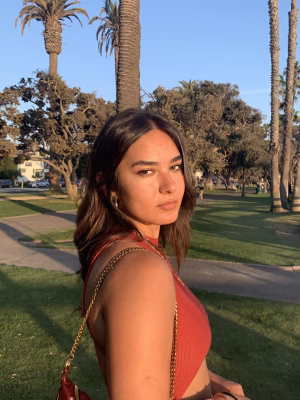 Asal Etemadi - Project Casting Gallery Image 2 Asal Etemadi - Gallery Image 2