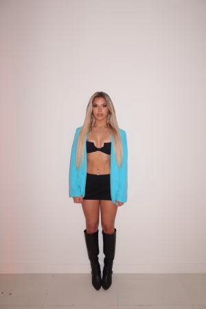 Savannah Miller - Project Casting Gallery Image 1 Savannah Miller - Gallery Image 1