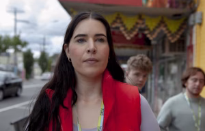 Bella Barker - Gallery Image 4