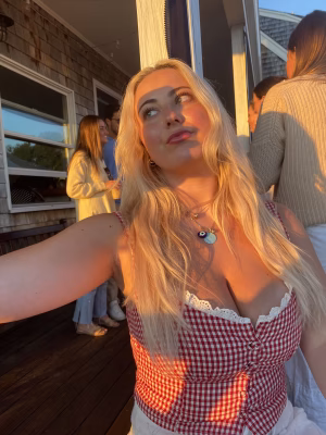 Sydney Whalen - Gallery Image 1