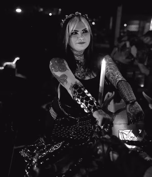 Amon Leigh - Gallery Image 3