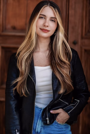 Julia Menning - Gallery Image 4