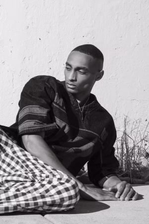 Ar’Mon Bowen - Gallery Image 2