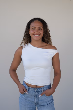 Debora Xavier - Gallery Image 1