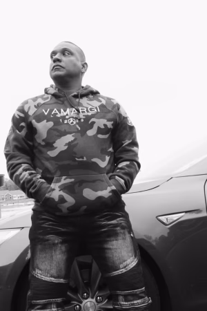 Chris Ross - Gallery Image 3