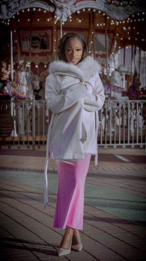 April Hultz - Gallery Image 5