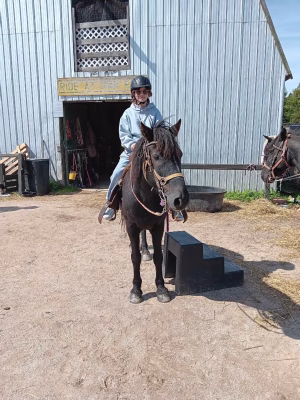 Ashinato Saunders - Gallery Image 8