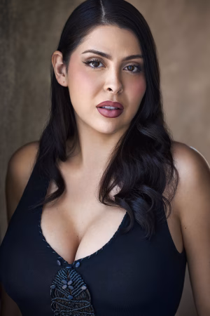 Divina Casas - Gallery Image 1