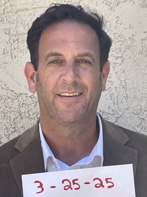 Robert Entous - Gallery Image 11