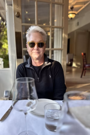 Sandy Mollett - Gallery Image 2