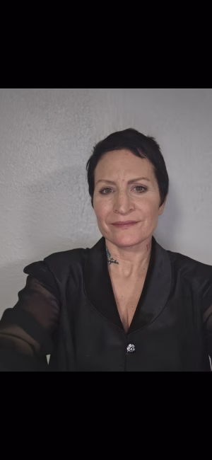 Tiffany  Benson - Gallery Image 4