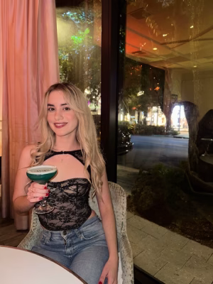 Melissa Torres - Project Casting Gallery Image 2 Melissa Torres - Gallery Image 2