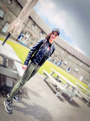 Elzarie Schoombee - Gallery Image 2