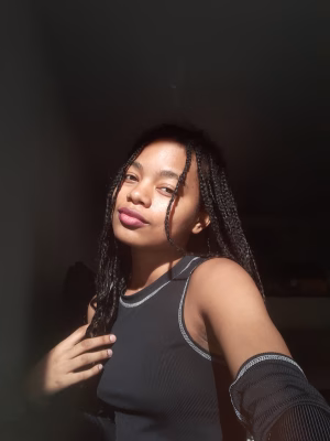 Anjara Ratsim - Gallery Image 2