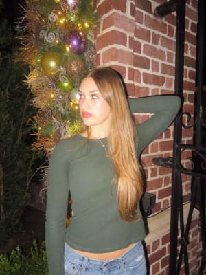 Carly Dupuis - Gallery Image 1