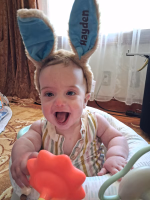 Holly  Hudson - Gallery Image 3