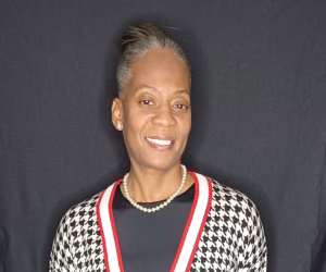 CAROLYN MCCLEAN - Gallery Image 16