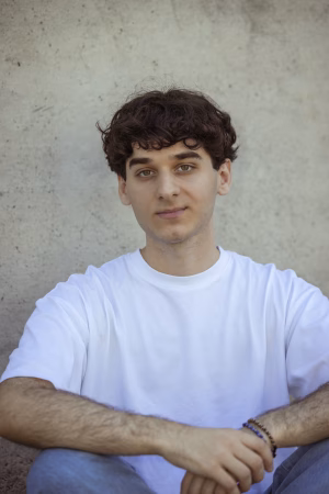 Leron Zhuniqi - Gallery Image 1