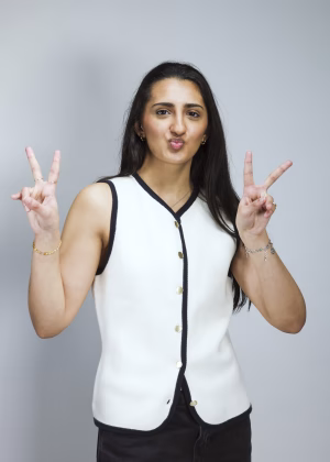 Alina Jafri - Gallery Image 7