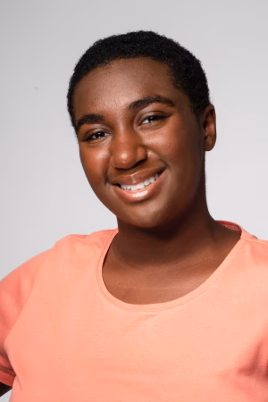 Danielle  Davis - Gallery Image 9