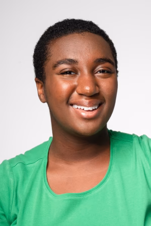 Danielle  Davis - Gallery Image 4