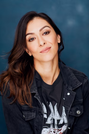 Chantelle Brizzee - Gallery Image 7