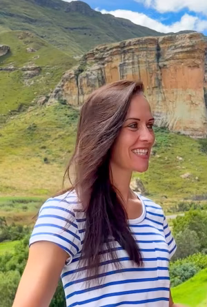 Elzarie Schoombee - Gallery Image 1