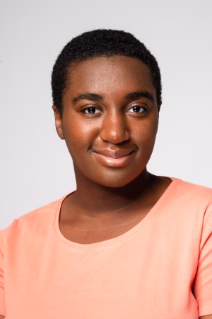 Danielle  Davis - Gallery Image 8