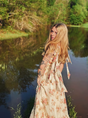 Alison Coker - Gallery Image 5