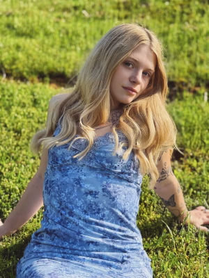 Alison Coker - Gallery Image 6