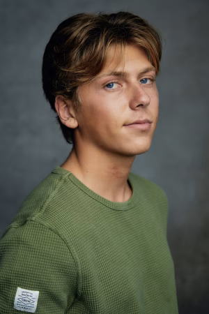 Finn Drozjock - Gallery Image 3