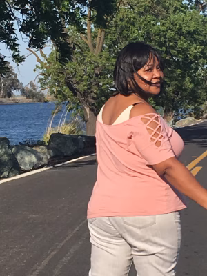 LaSandra Arnold - Gallery Image 12