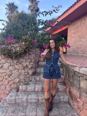 Kathleen  Parkinson-hill - Gallery Image 4